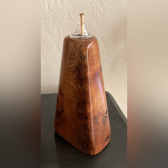 Beautiful Handmade Solid Burl Wood Oil Lamp - Picture 5 of 5